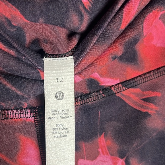 Lululemon Align High Rise Crop 23" Size 12 Intensity Pink Blossom - Picture 3 of 6